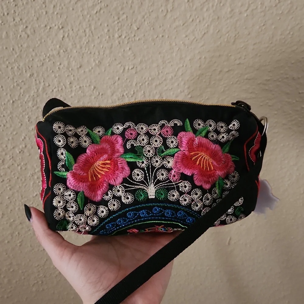 Bag - Picture 2 of 4